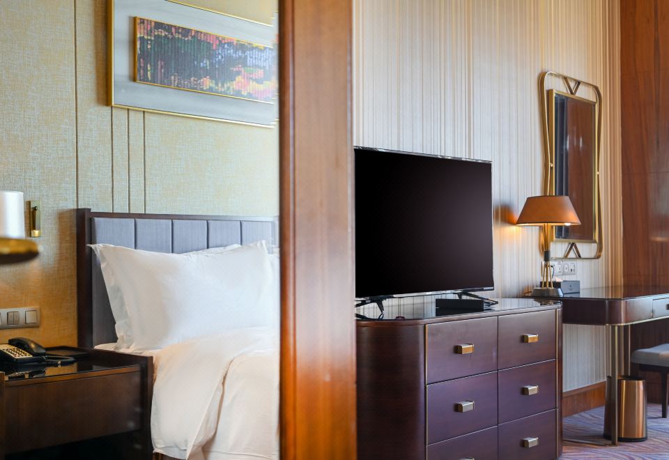 Chateau Star River QingdaoChildlike Paradise Sea-view Family Suite