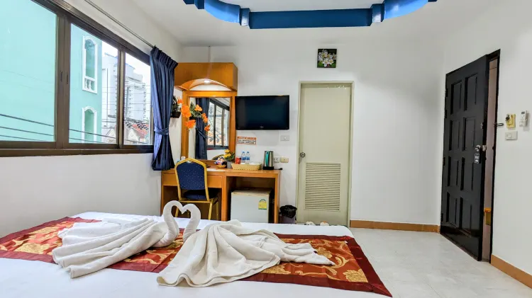 ห้องสแตนดาร์ด เตียงใหญ่ 1 เตียง