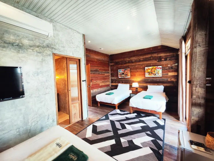 ห้องครอบครัววิวเมือง (3 เตียง)