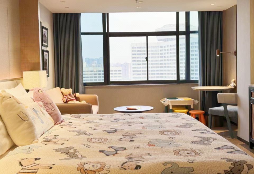 亲子大床房| 带梳化床