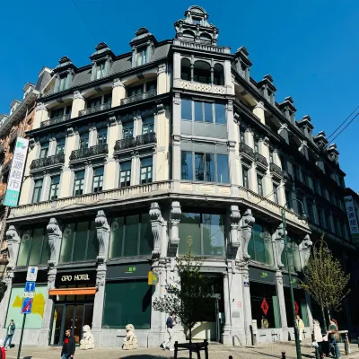 OPO Hotel Hotels near Place Ste. Catherine