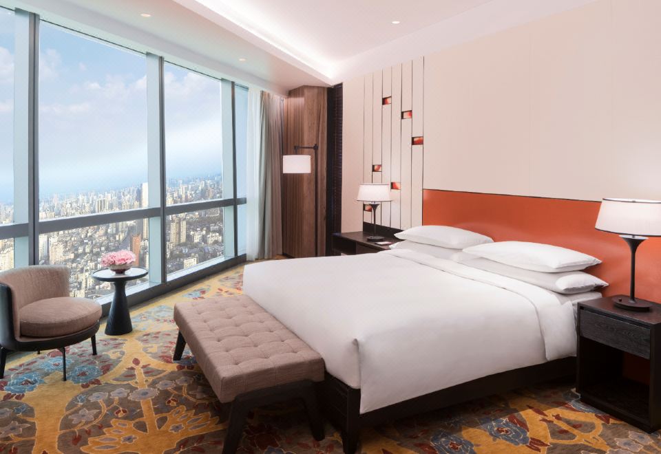 君悦豪华家庭套房（带双人梳化床）