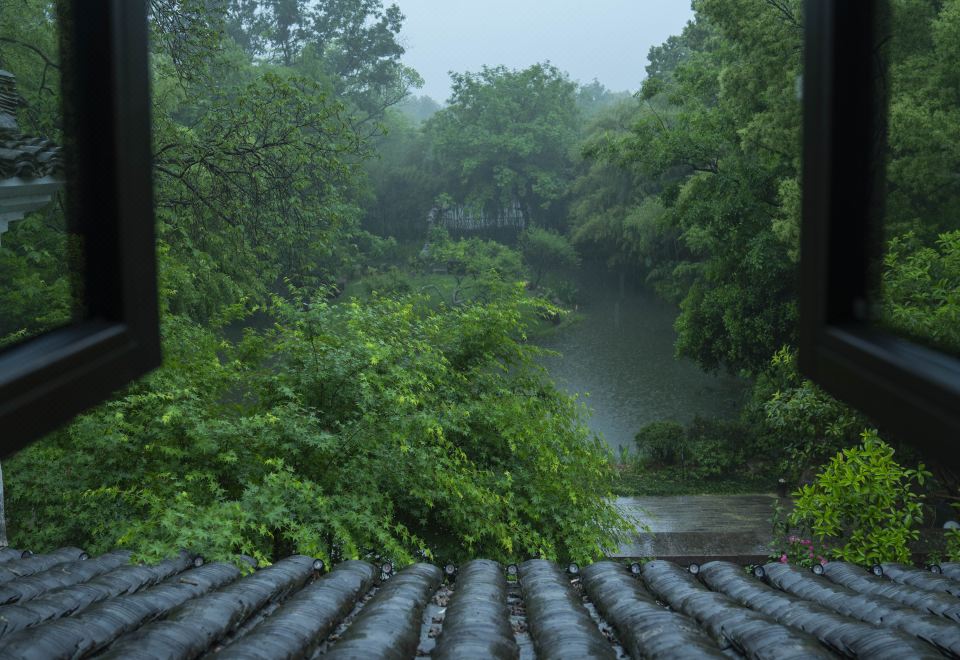 豪华复式庭院家庭套房B