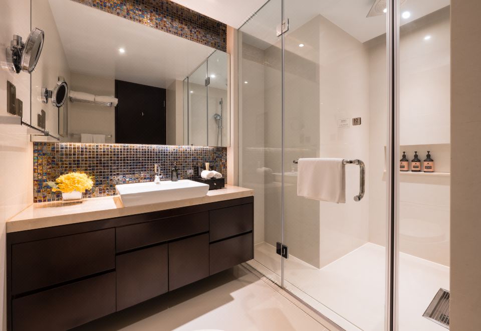 二居室高级套房|景观双套房|洗乾衣机|私家蒸气浴+厨房