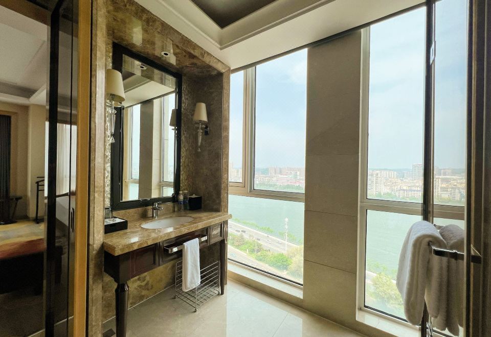 Wanda Realm FushunFamily Deluxe Suite