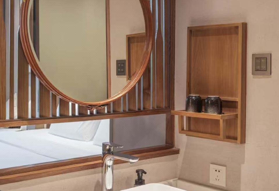 清·高级双床房「蓝牙音响+乳胶记忆棉枕」