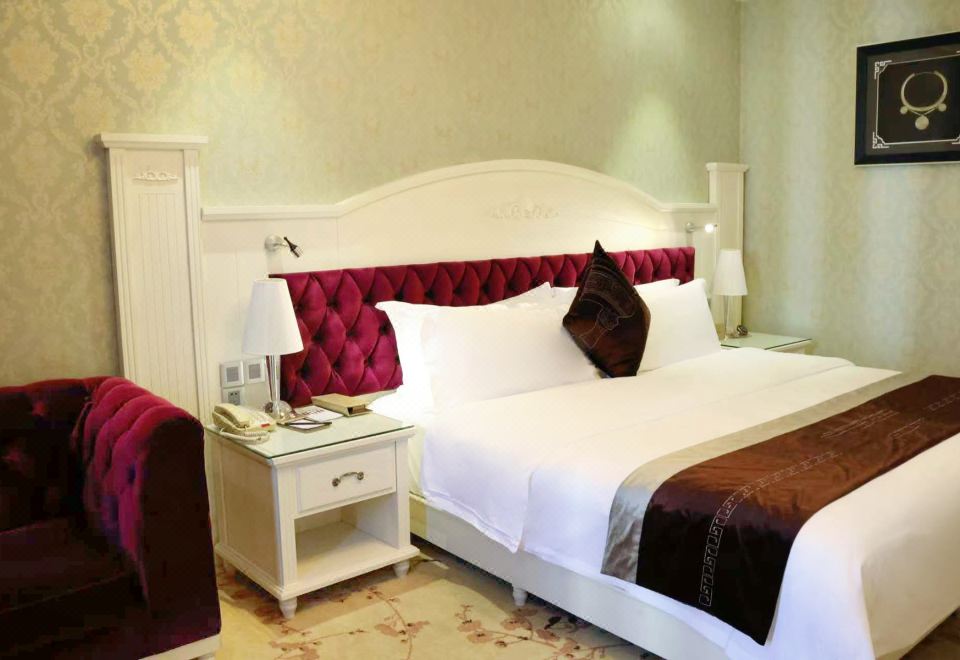 豪华大床房（贵宾楼+浴缸）