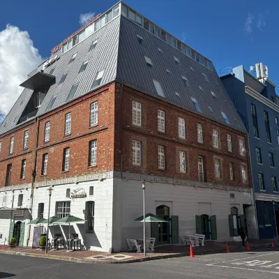 ONOMO Hotel Cape Town Waterfront Hotels near Silo District