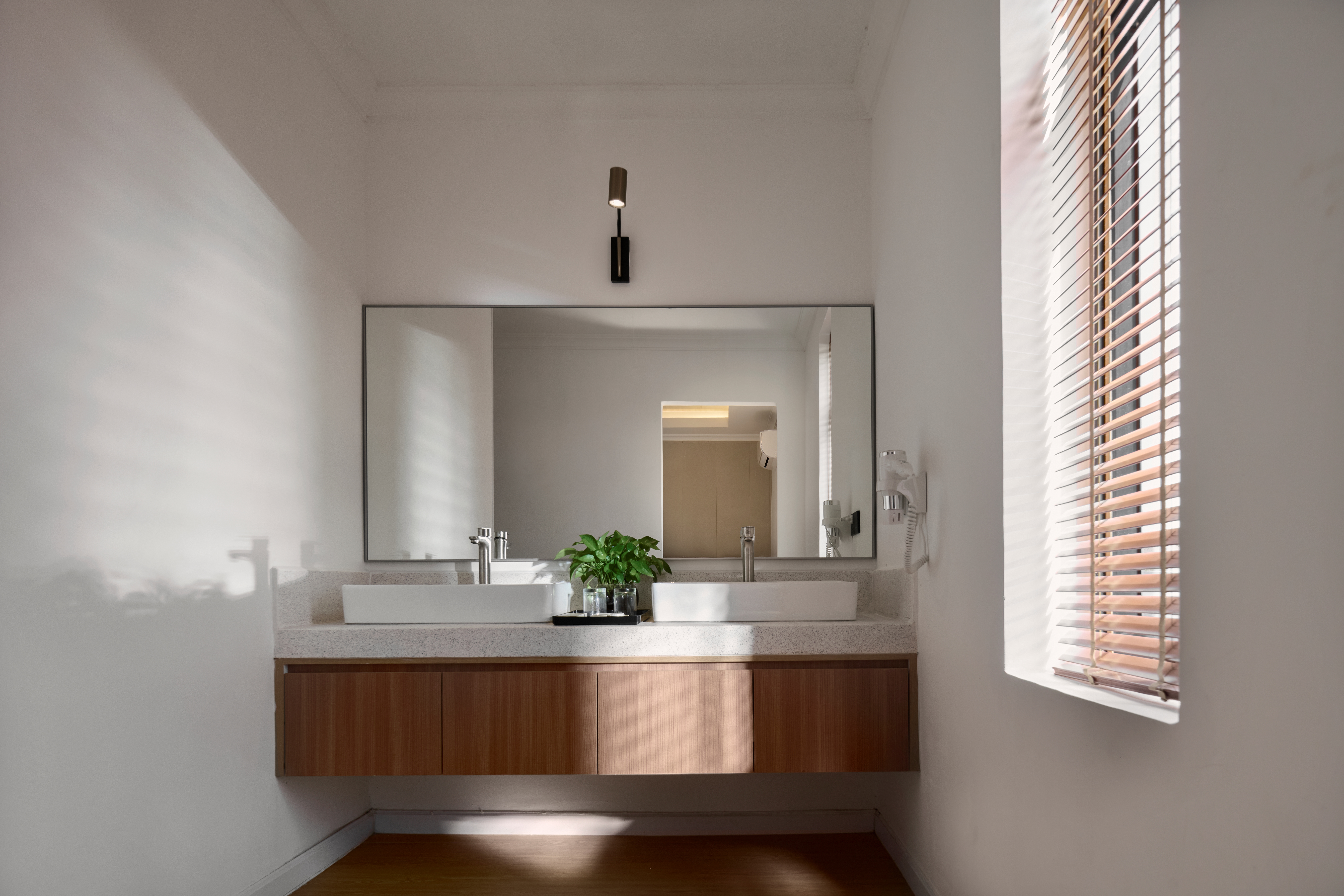 Royal Beach Resort & Residence by EHMFamily Container Garden View