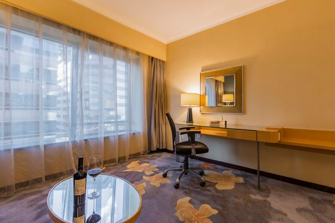 商旅尊享大床房