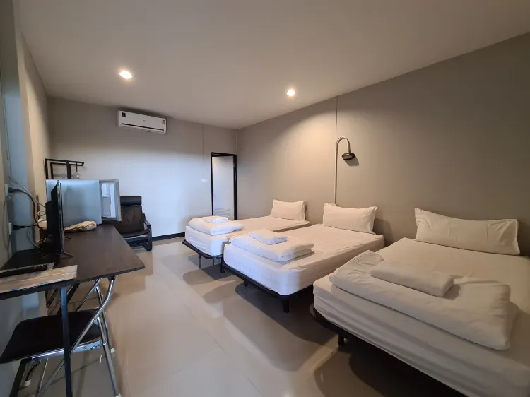 ห้องสแตนดาร์ดพัก 3 คนพร้อมห้องน้ำส่วนตัว