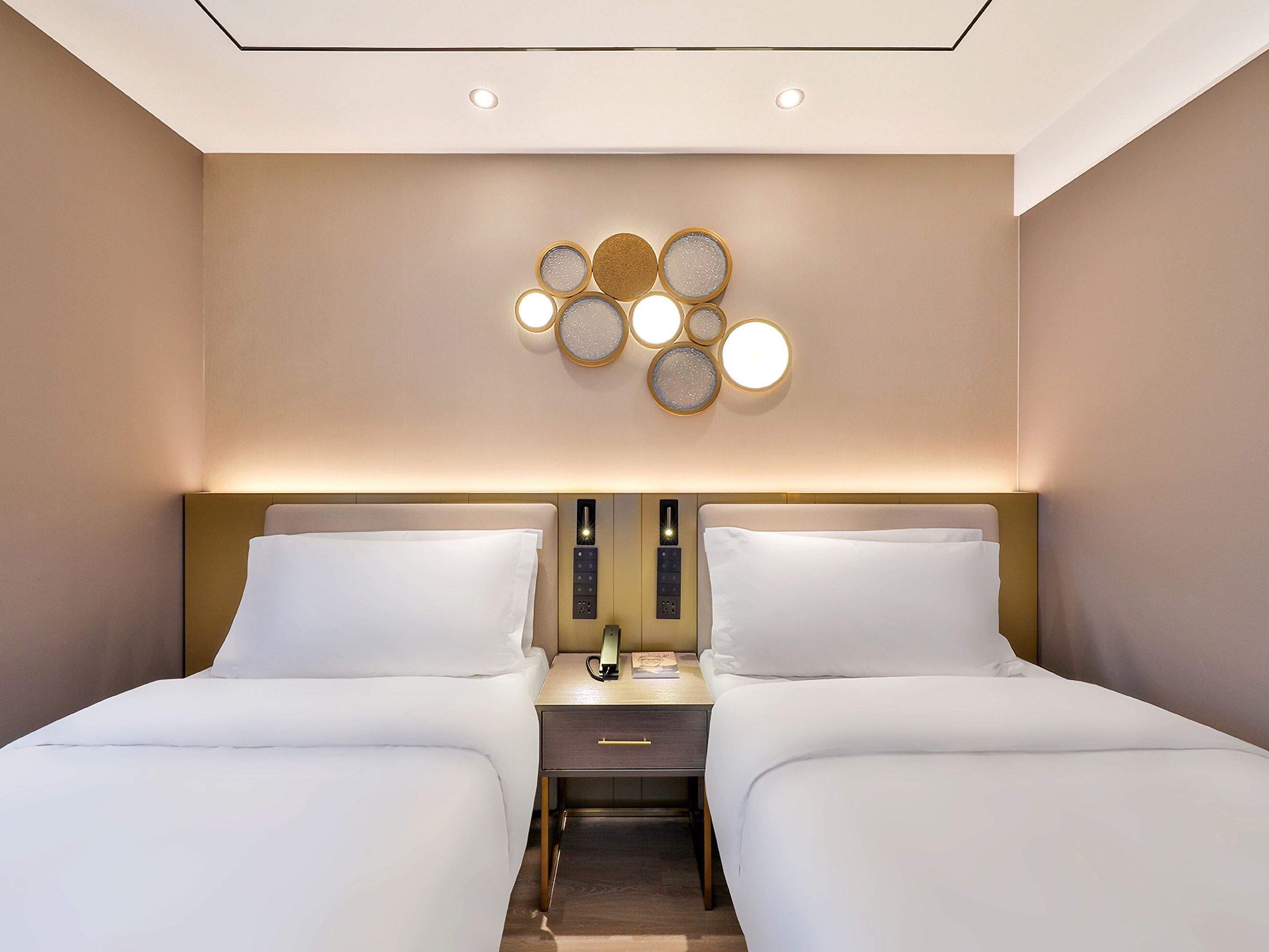 豪华家庭房（自动窗帘+电视投屏）