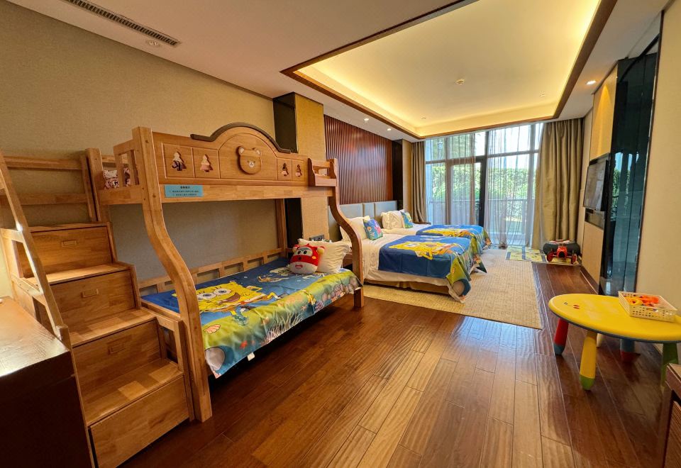 Narada Qiandao Lake ResortGarden View Twin Family Room High Low Bed
