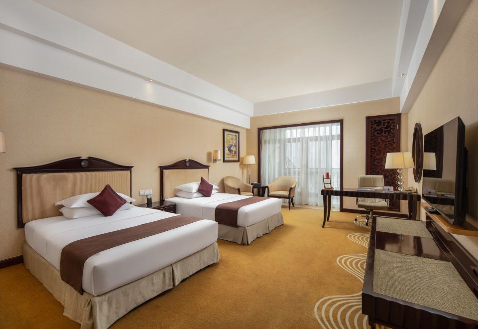 Deluxe Lake-view Twin Room