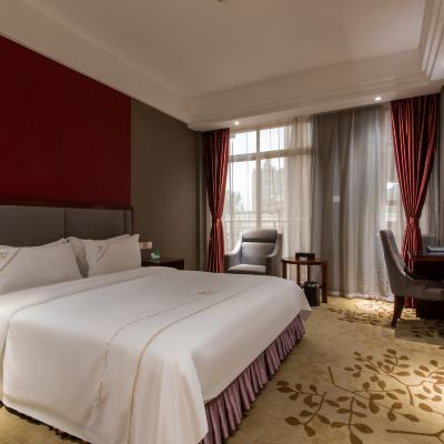 雅緻大床房丨生活陽台+採光通透+電視投屏丨 佛山順德皇帝飯店優惠