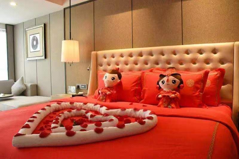 浪漫婚庆至尊大套房