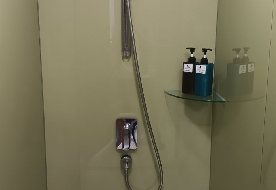 Sky Suites KLCC Homestay by BIRDY STAYHigh-floor 2-bedroom Suite 1 Bathroom With KL Tower View