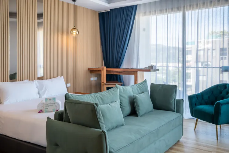 Super Deluxe Double With Bathtub