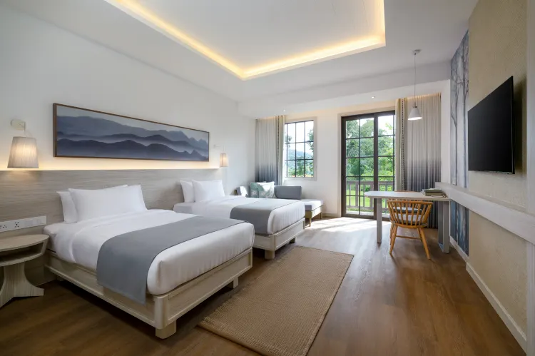 ดีลักซ์ มีระเบียง