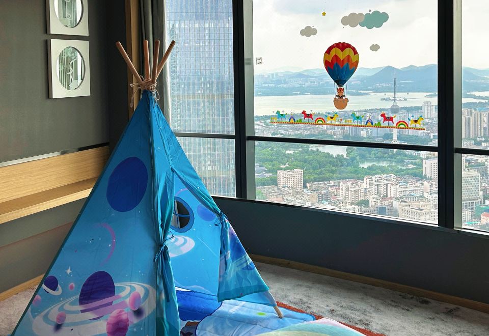 Suning Galaxy International Hotel XuzhouPremier Themed Room (Double Bed)