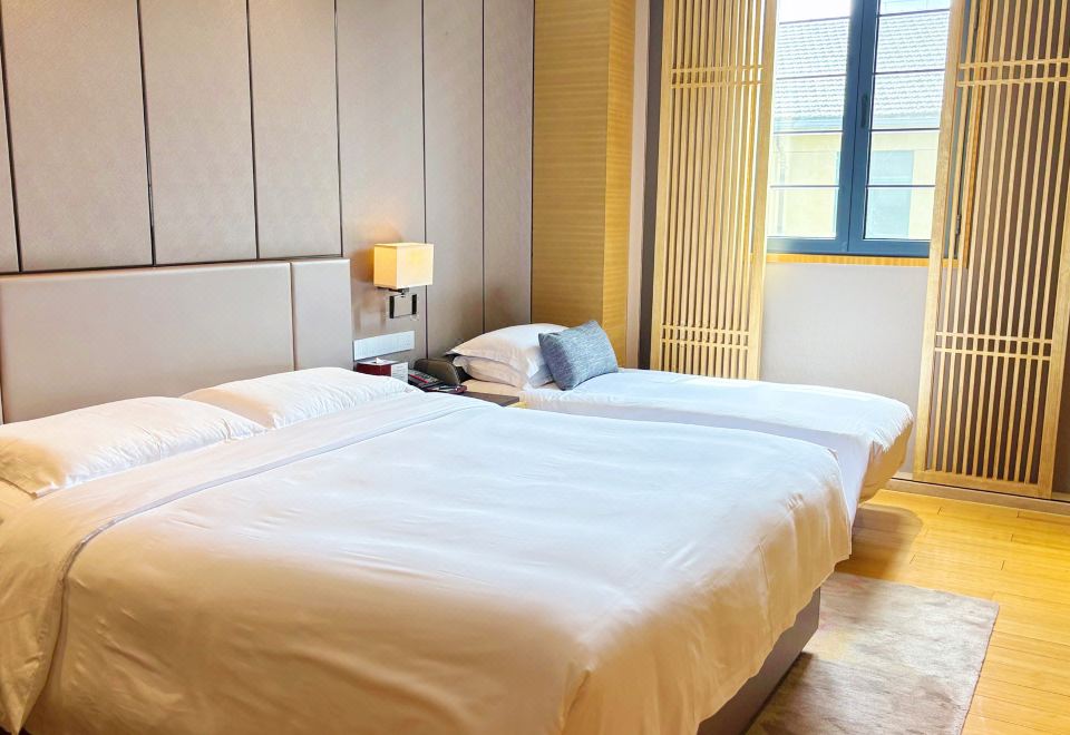 Cheery Canal Hotel HangzhouFamily Rooms