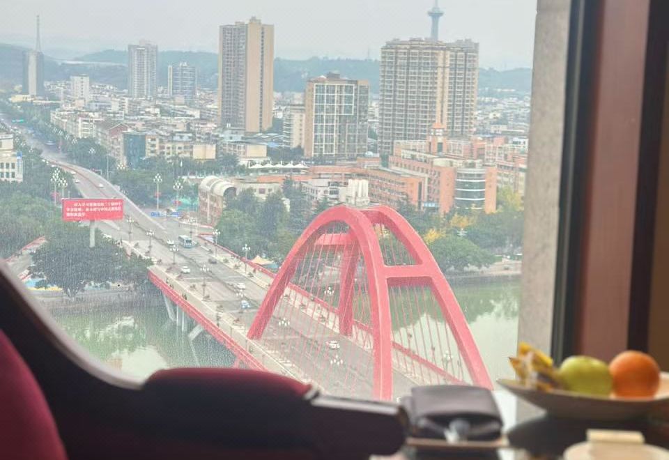 180度湖景双床房（远眺城市地标+金可儿深睡系统）