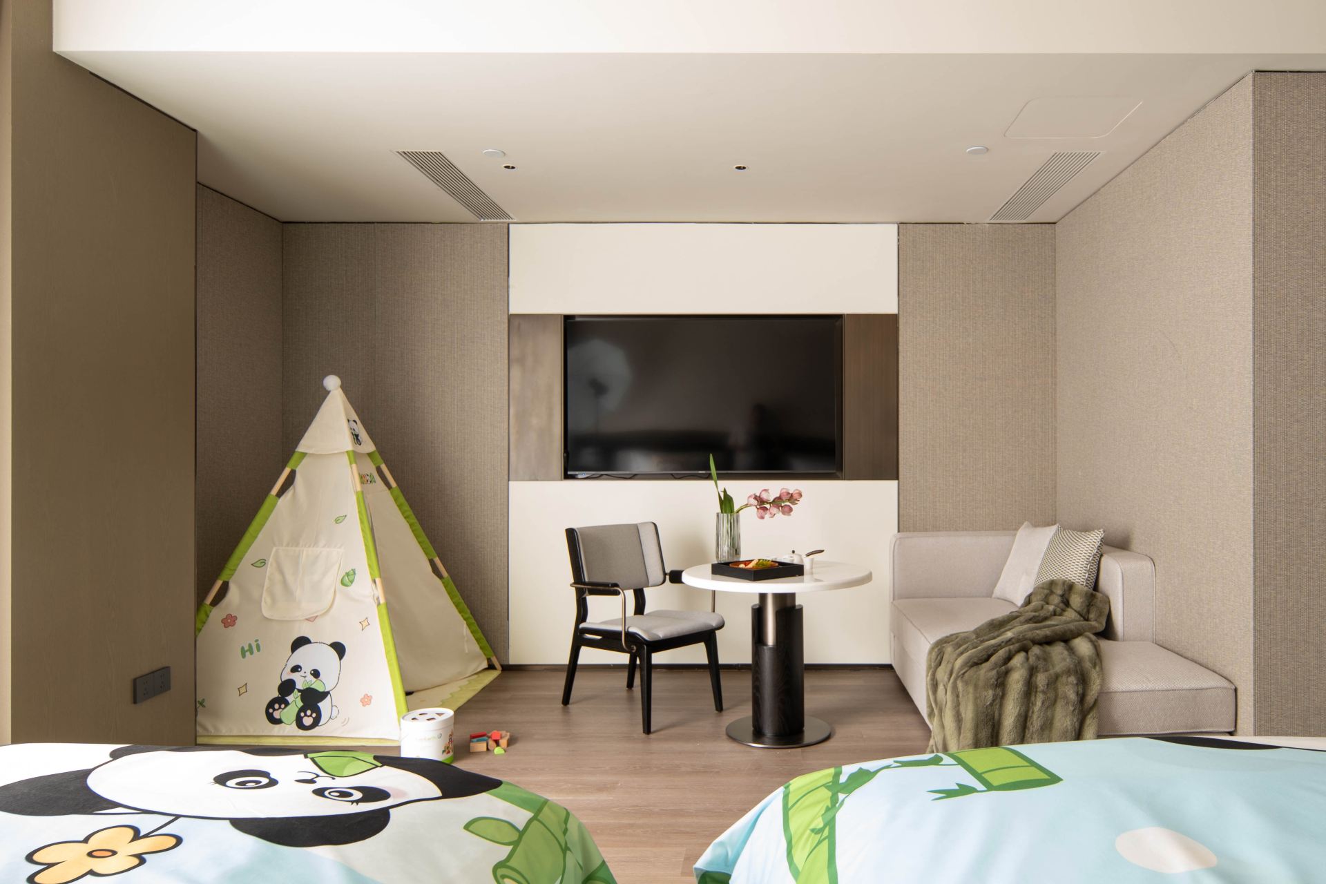 Liqiu City View Family Suite