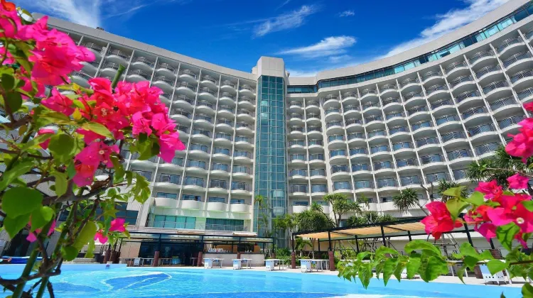 ロワジールホテル那覇 外観