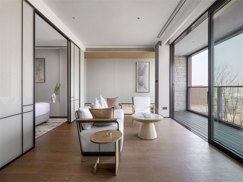 Suite Lake View Room