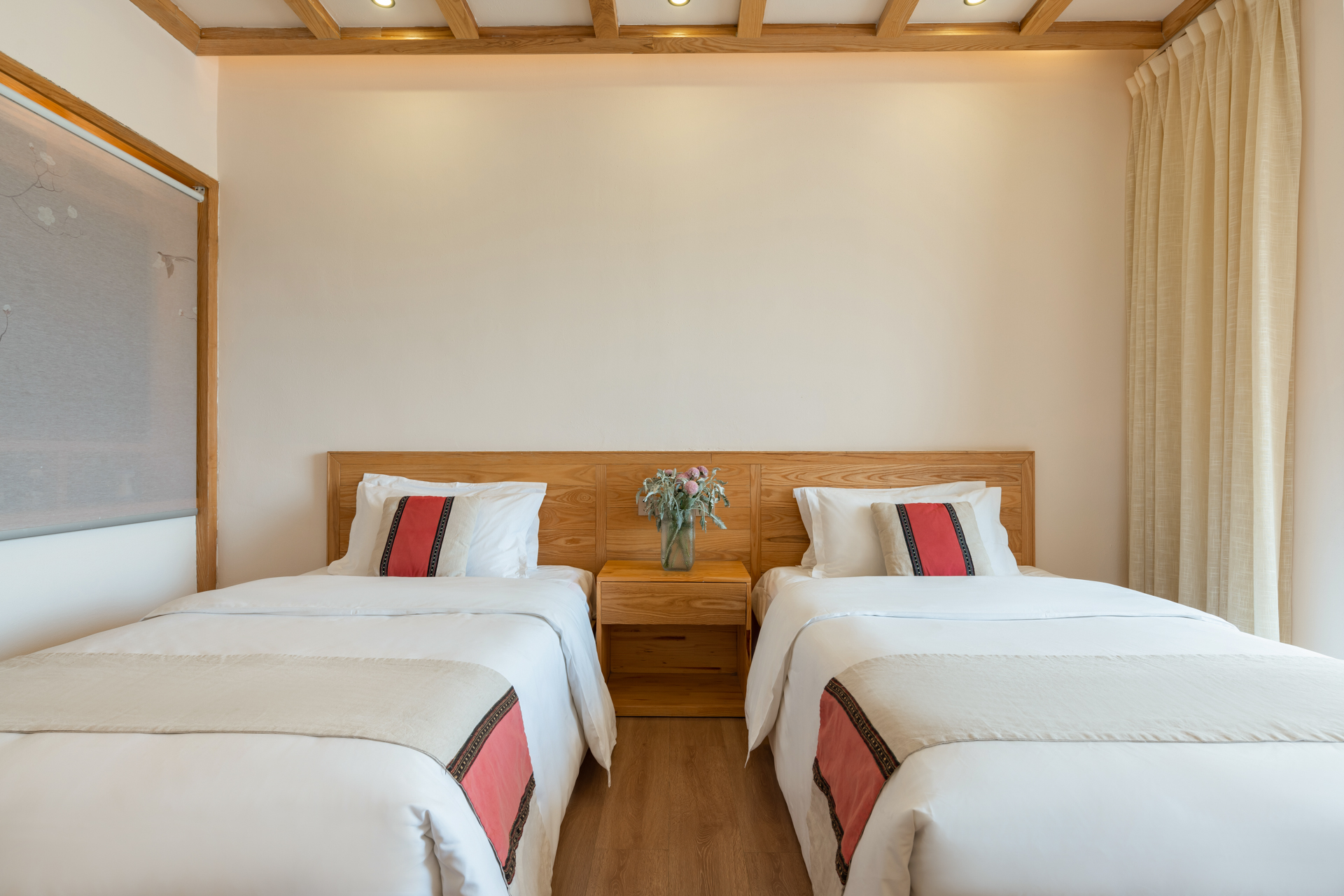 Boutique Cozy Twin Room -(Underfloor Heating + Oxygen Generator)