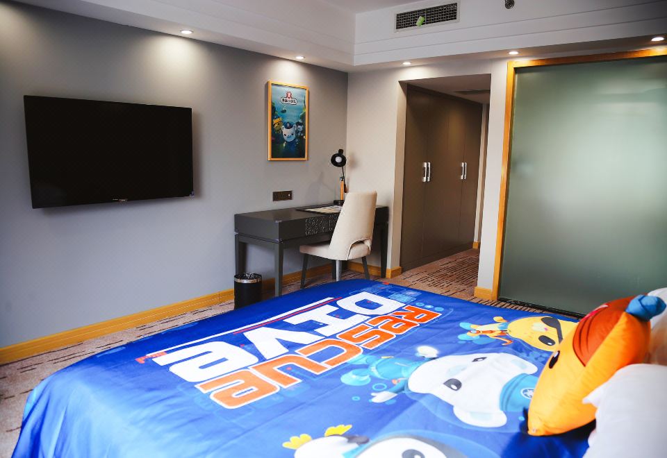 海底小縱隊主題親子房