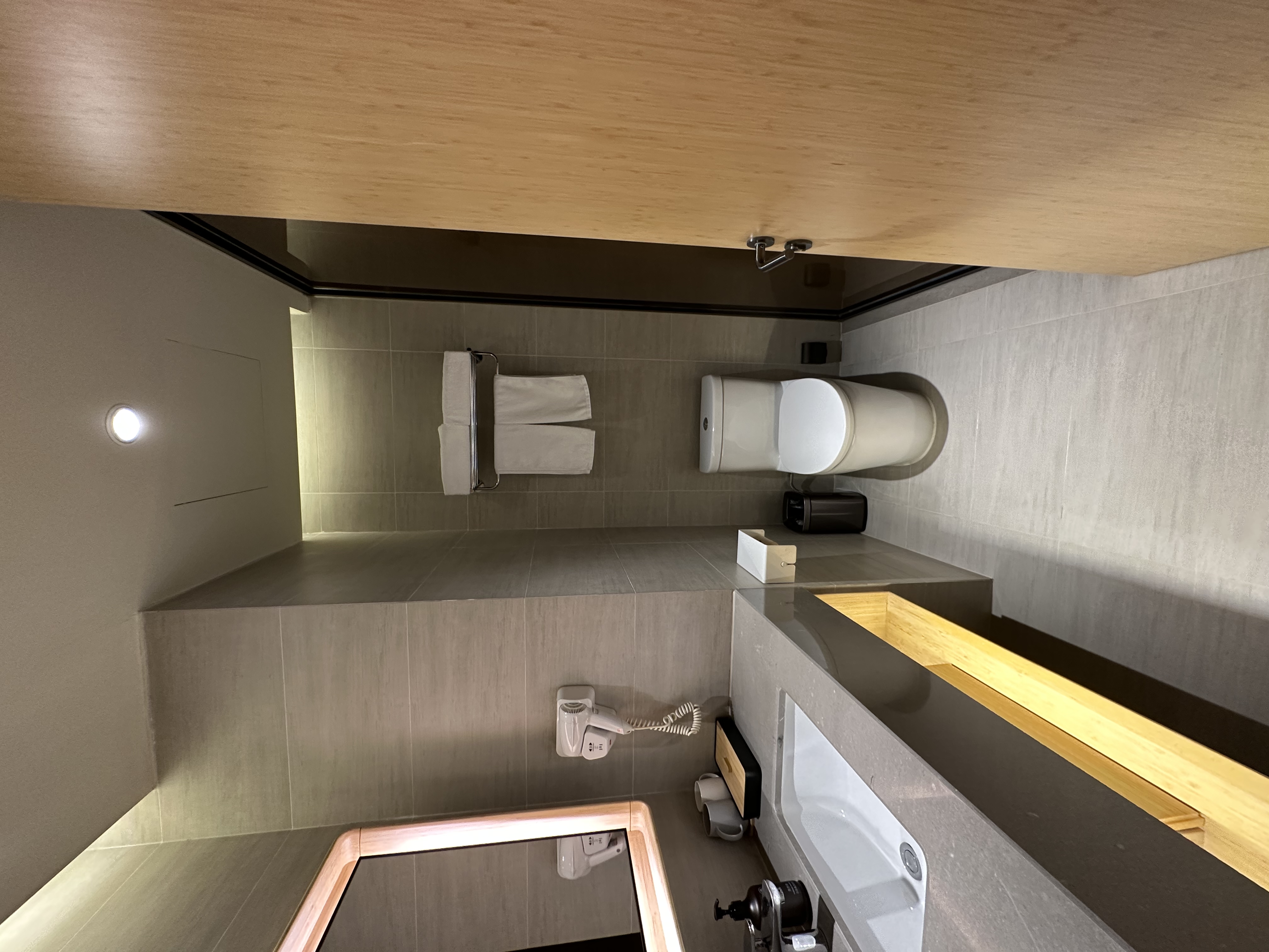 舒压-高级大床房（落地窗+小冰箱+mini茶海）