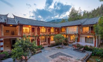 Lijiang Zuo'an Garden Holiday Beauty Hotel