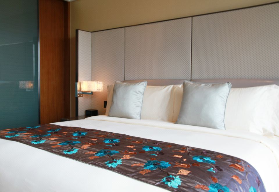 豪華城景大床房