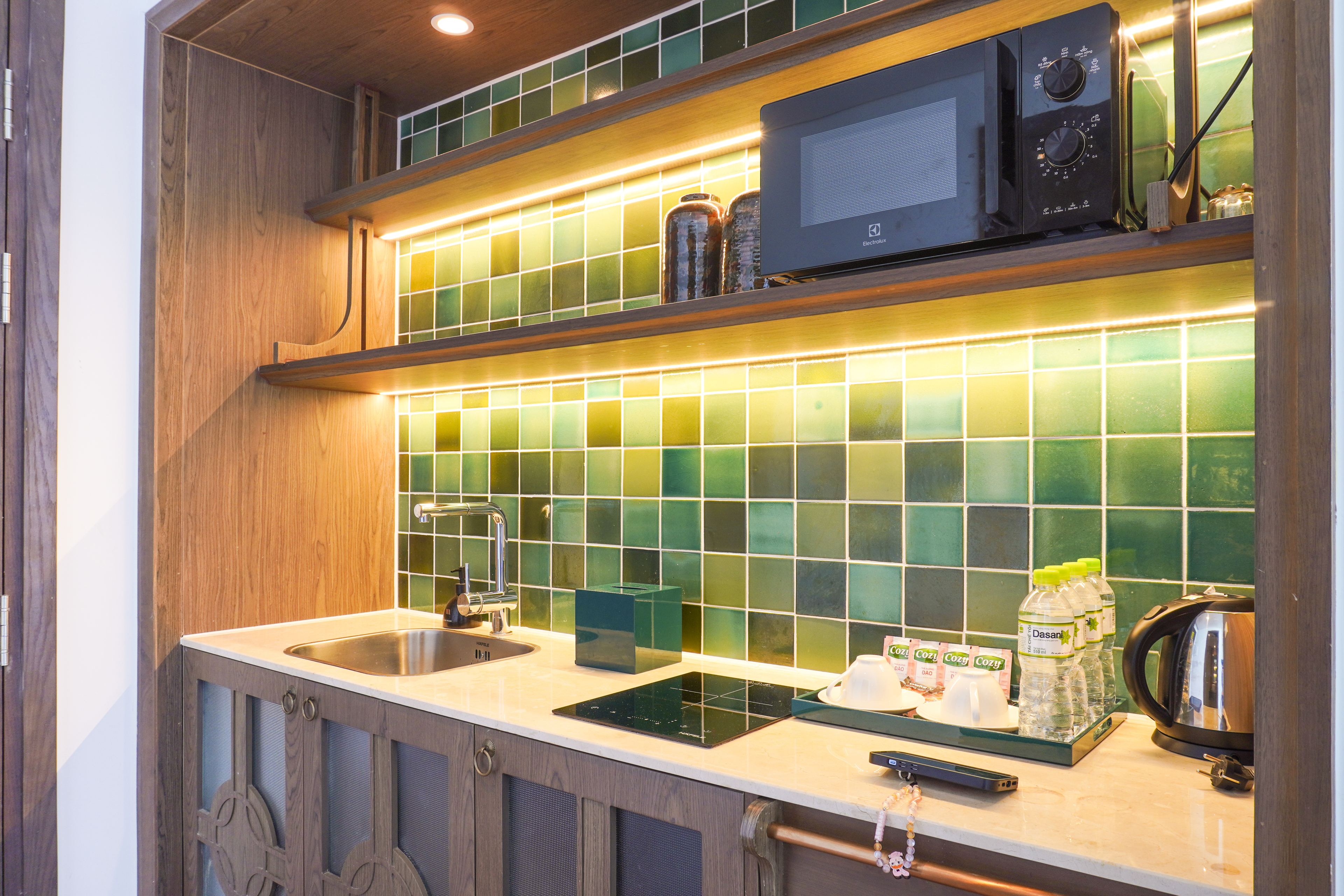 S3 - 高级池畔绿洲一室房