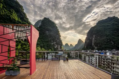 Gu'an Yuefeng · Mountain House (Yangshuo Yulong River Ecological Park Songcheng Eternal Love Store) Hotel di 