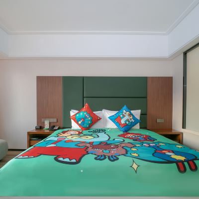 豪華小神獸大床房 青島中心假日飯店優惠