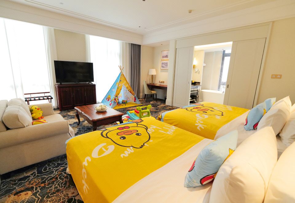 Haiyue Hotel XiapuParent-child Themed Room