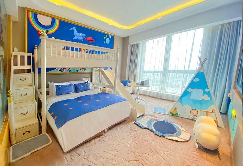 親子家庭房（上下鋪）