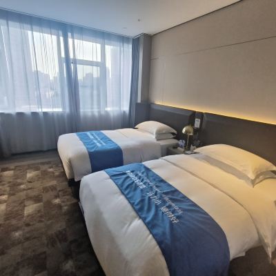 0壓高級雙床房（0壓床墊+0壓記憶棉枕頭） 宜尚PLUS飯店（杭州濱江星光大道店）優惠