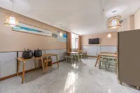 He'an Hotel (Luohe Junyuefu Railway Station)