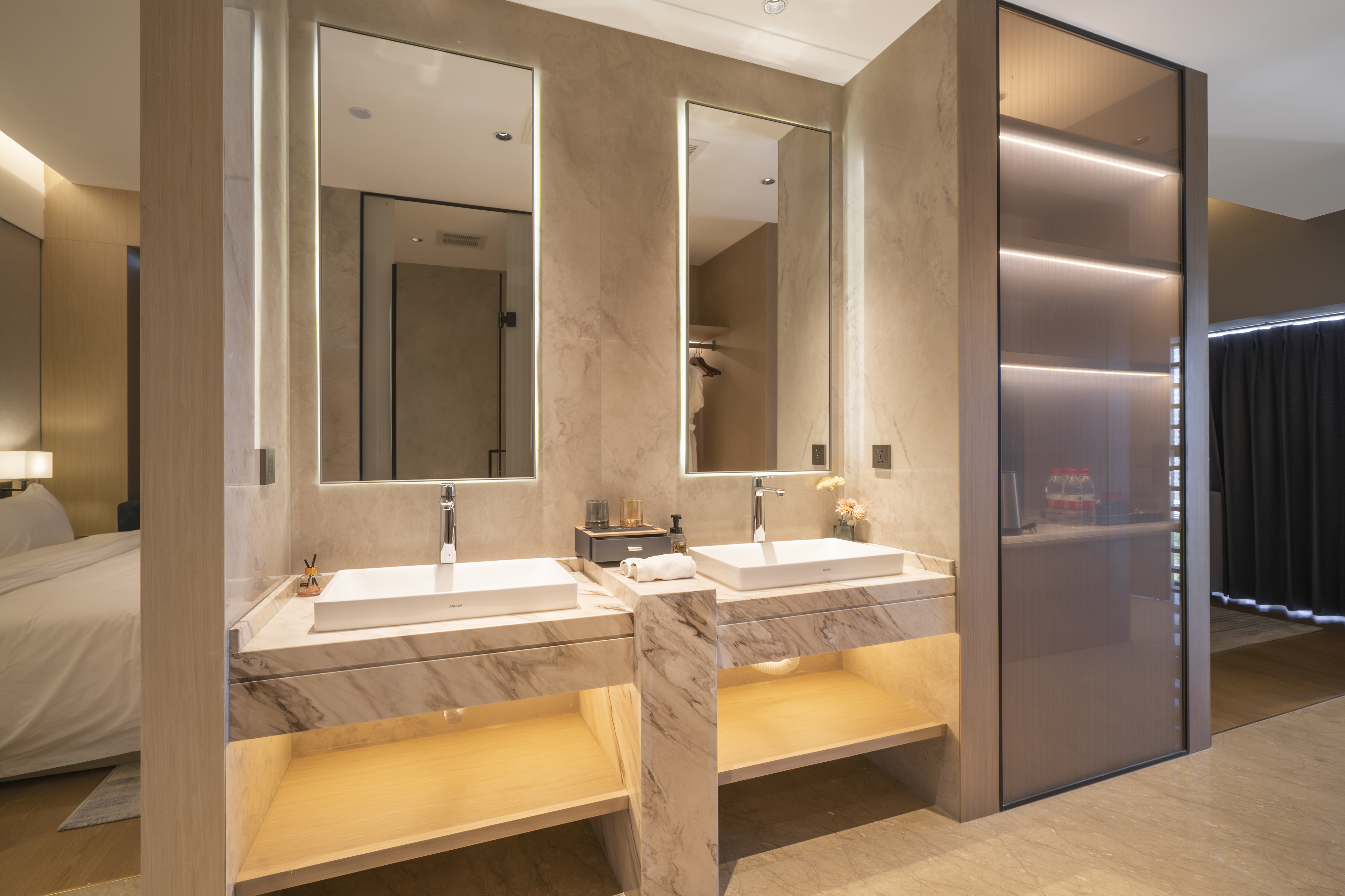 悦享景观套房【一室一厅+深泡浴缸+休闲沙发+双衞】