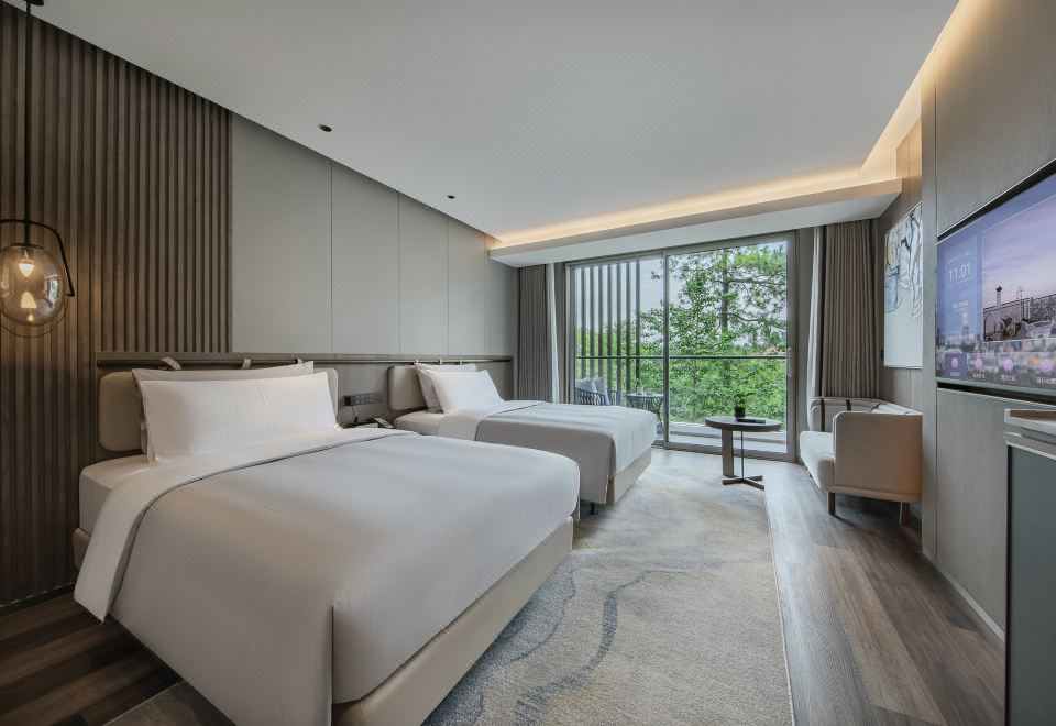 2-bed Room With Garden View