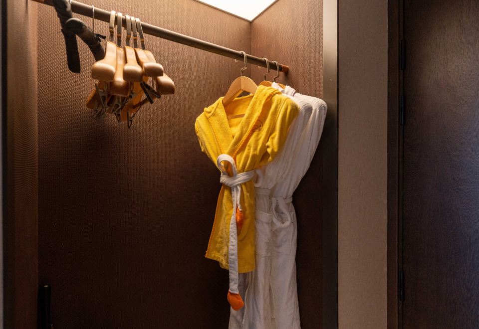 JOYA Hangzhou Qianjiang CBDB.Duck Family Theme Room