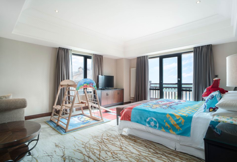 超级飞侠运动亲子单间大床套房