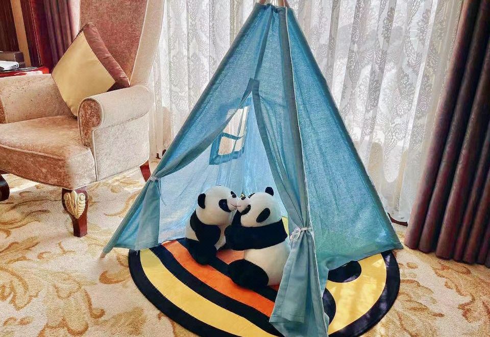 萌娃爱住大床房「其乐融融+肆意纵享超大床位」