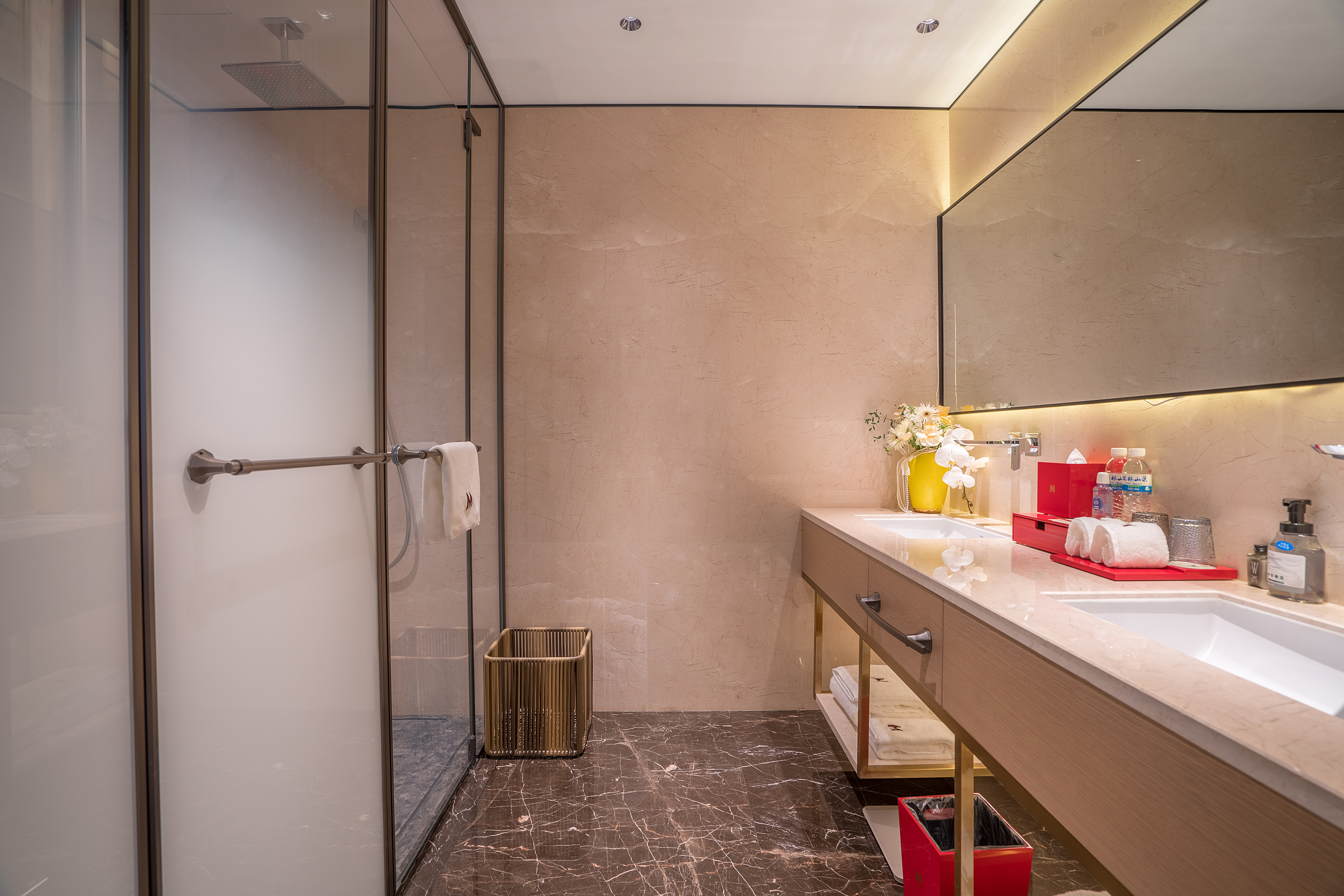 行政阳光双床房