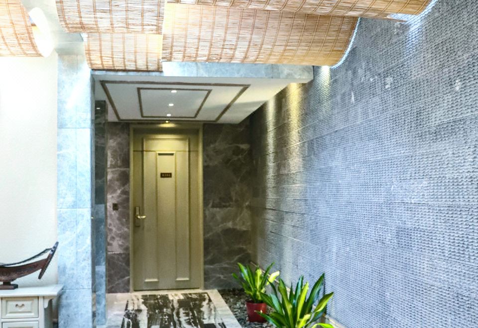 地派鸣泉居-四房两厅别墅-私家泡池-欢聚麻将桌