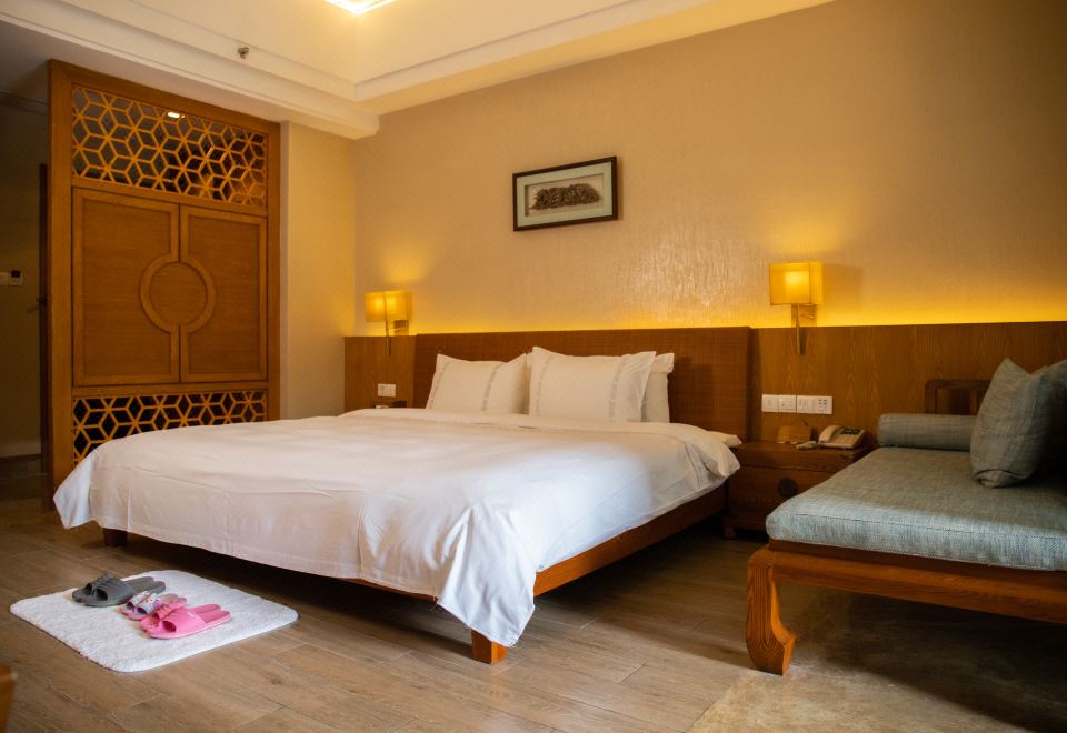 Longmen Dipai Hot Spring ResortLakeside Hot Spring Double Bed Room - Garden Scenic View - Private Tub - Certified Hot Spring Water