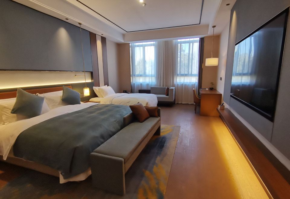 1號樓行政雙床房（山景秋色+智能客控+75寸投屏電視）